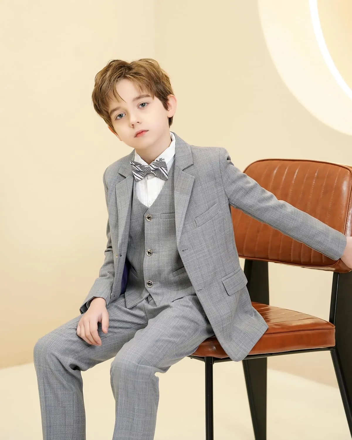 Boys Formal Suit Set Kids Toddler Tuxedo Slim Fit Plaid Suits for Teenage Boys 5-Piece Wedding Party Outfit