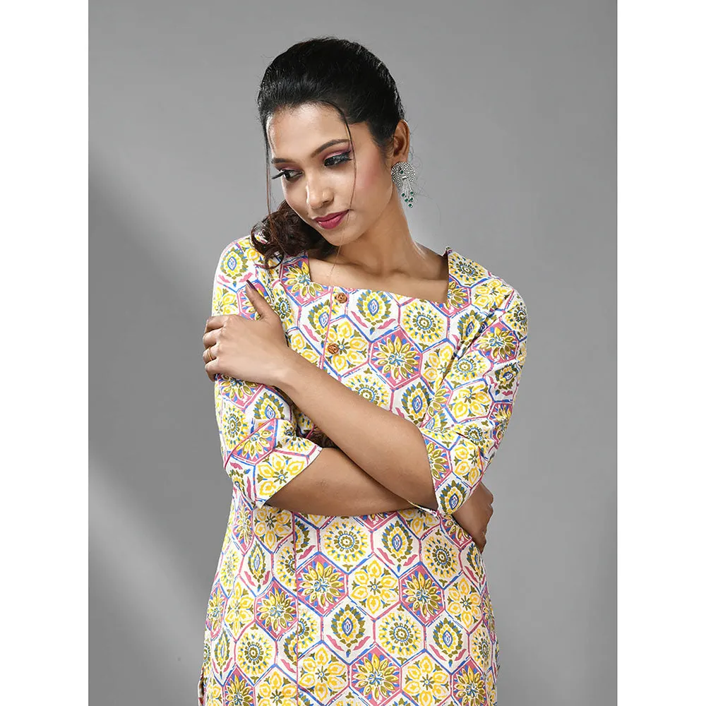 CHARUKRITI White and Yellow Cotton Floral Printed Kurta with Pant (Set of 2)