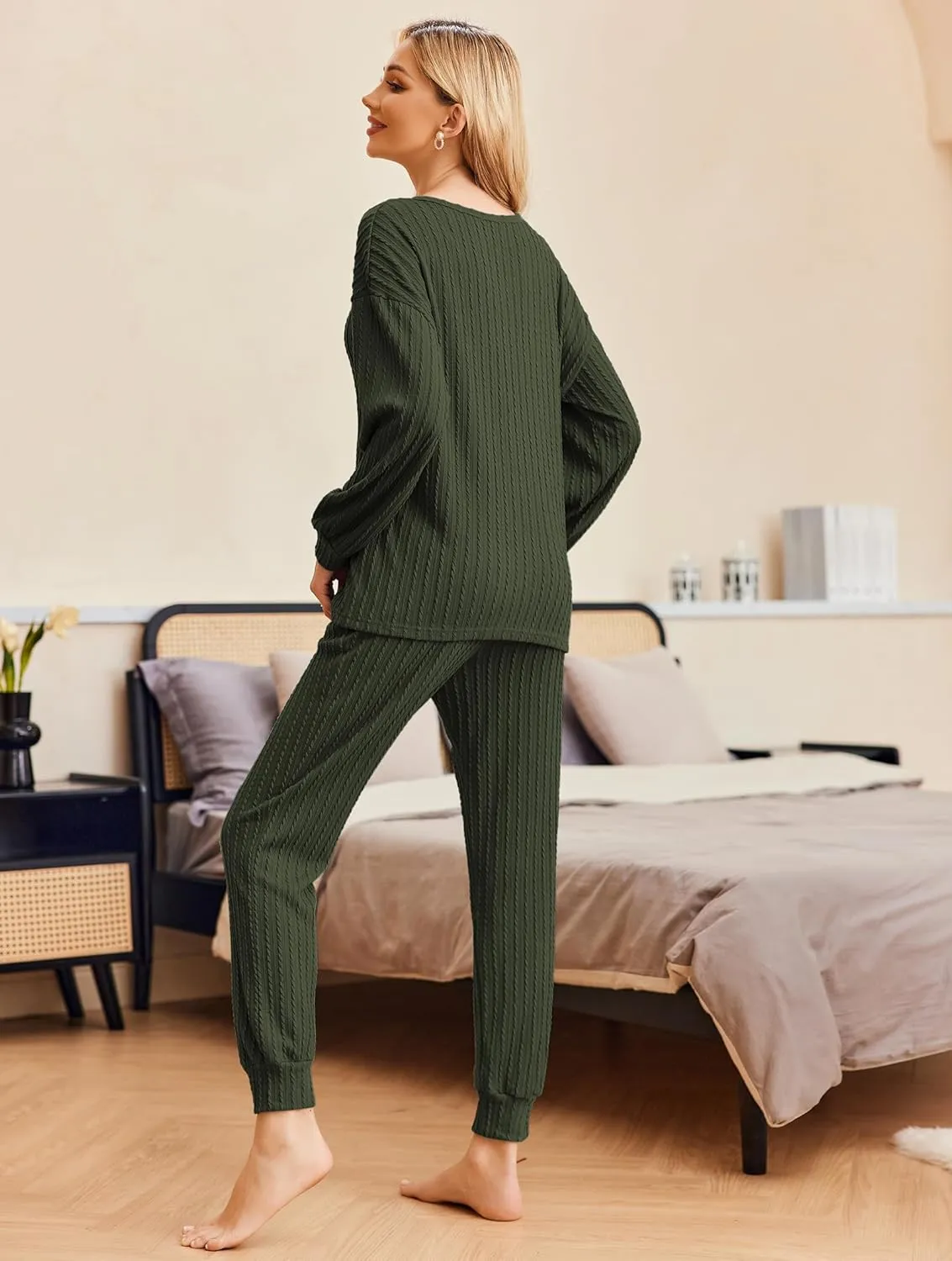 Ekouaer Womens Pajamas Set Ribbed Knit Long Sleeve Pullover Top Jogger Pants Set 2 Piece Lounge Set Sleepwear Tracksuit S-XXL