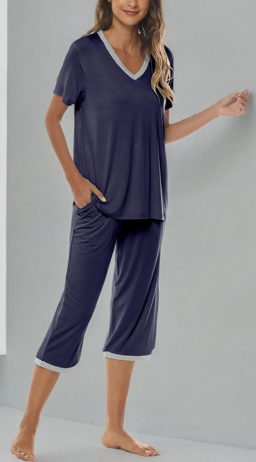 JINSHI Women's Pajamas Set Short Sleeve Top and Capri Pants Lightweight Sleepwear Comfy Pjs Lounge Set with Pockets