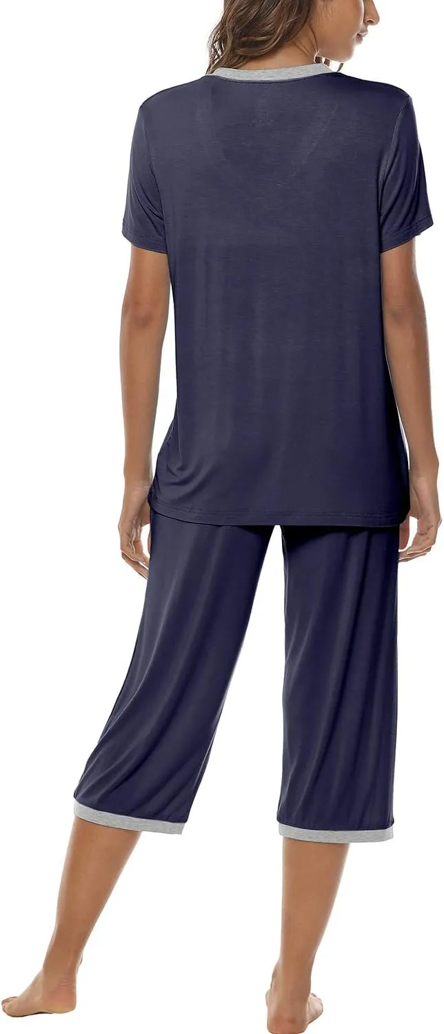 JINSHI Women's Pajamas Set Short Sleeve Top and Capri Pants Lightweight Sleepwear Comfy Pjs Lounge Set with Pockets