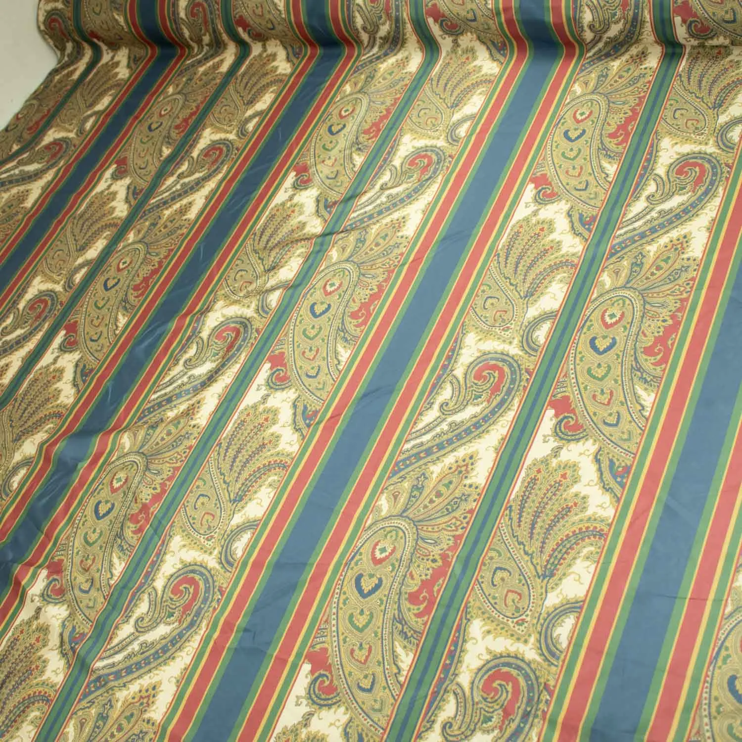 Printed Lining Design-29 Vintage Gold Paisley with Red & Blue Stripes