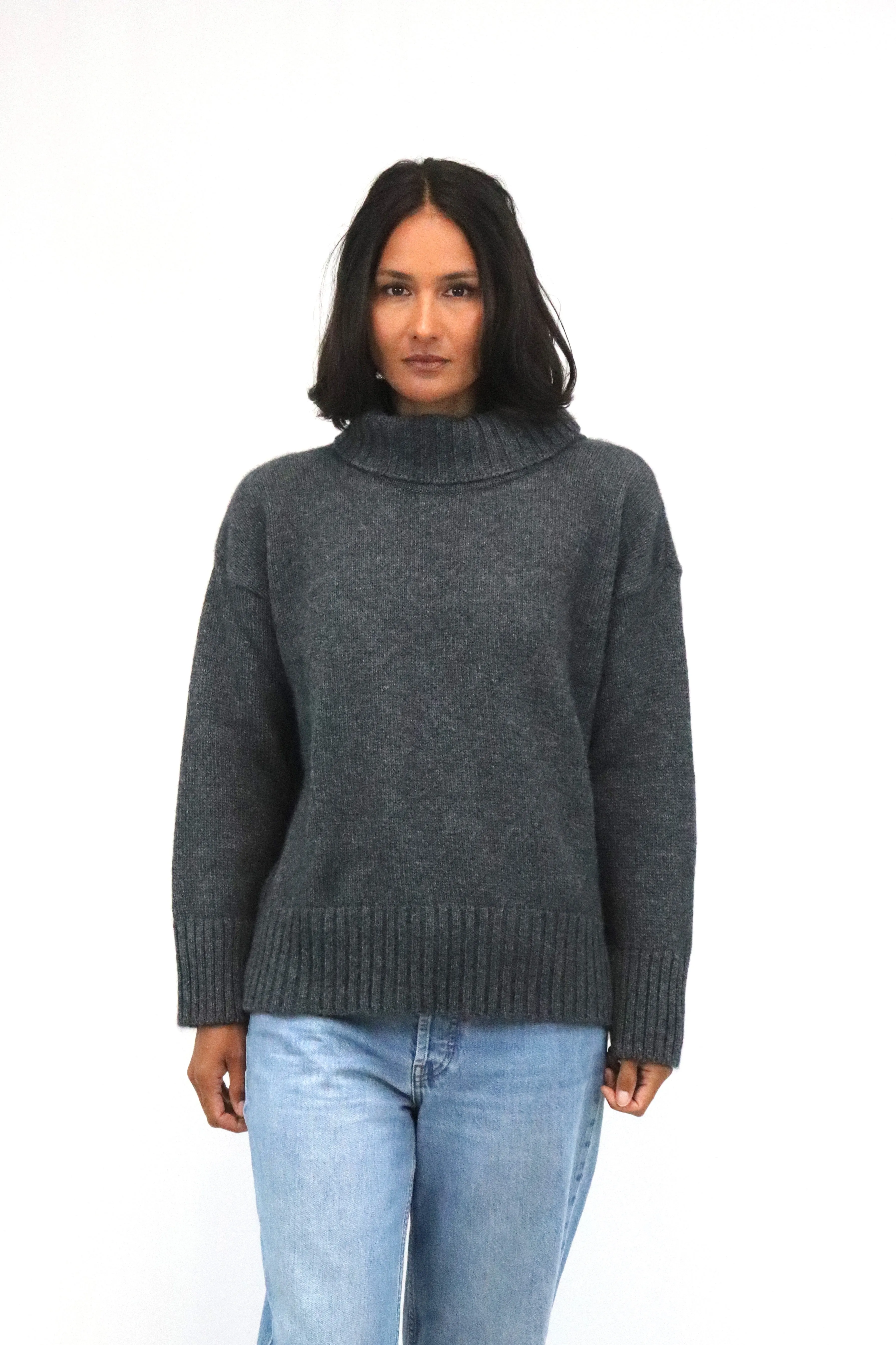 Tatano Henri Roll Neck Pale Grey